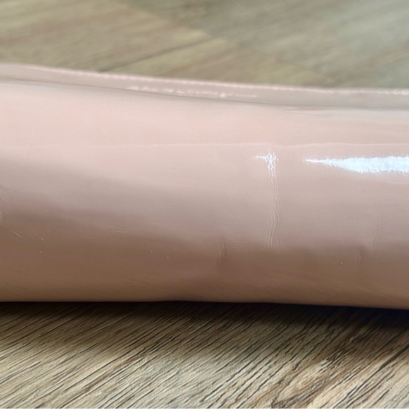 Salvatore Ferragamo Parfums Faux Patent Leather Pale Rose 9x6 Cosmetic Bag - Picture 5 of 11